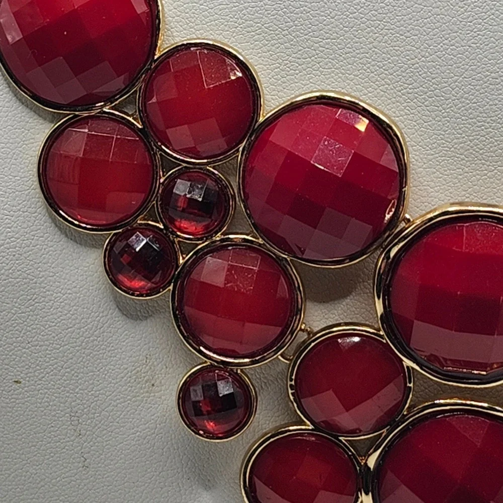 New York & Company Red‎ Faceted Bead Gold Tone Bib Statement Necklace